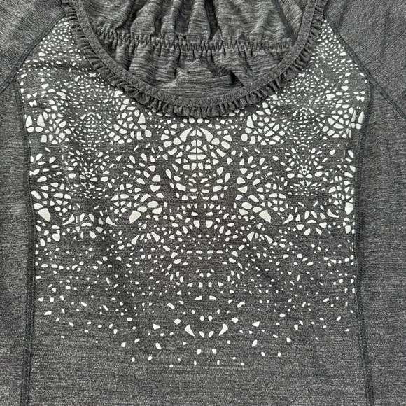 Lululemon Run Wild Short Sleeve Reflective Athletic Shirt Black Gray Size 4 - Picture 5 of 12